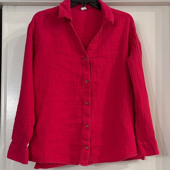 Old Navy Tops - Vibrant hot pink Button-Up Shirt